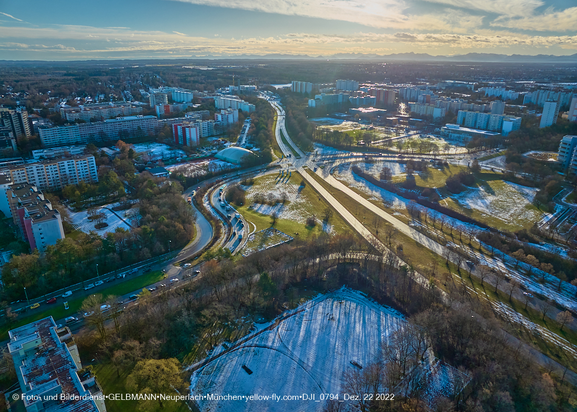 22.12.2022 - Plettzentrum - Rentenversicherung - Ständlerstraße in Neuperlach